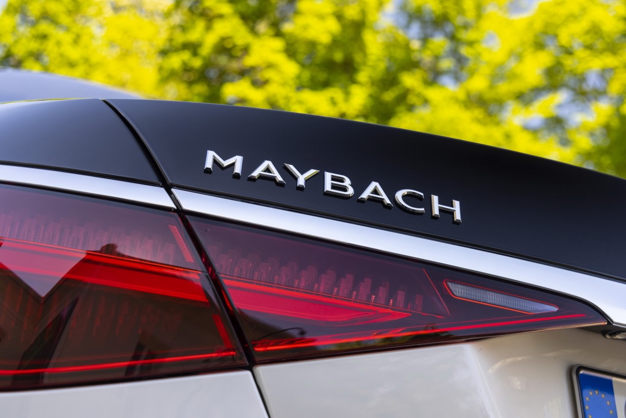 Maybach S Class thế hệ mới giá từ 4,5 tỷ đồng tại châu Âu