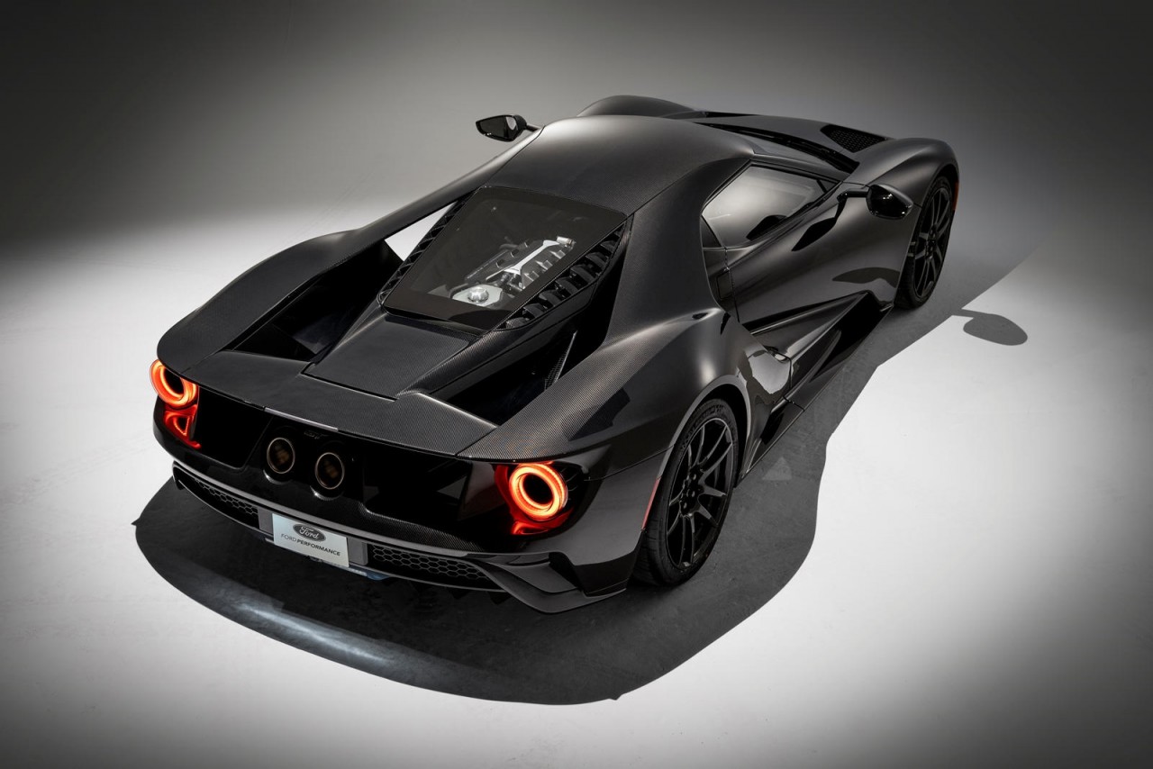 ford gt 2020 phien ban carbon tuyet dep co cong suat 660 ma luc