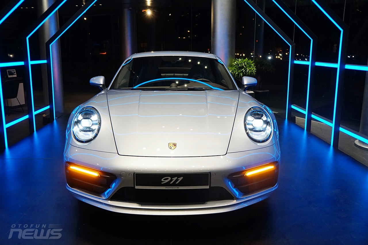 Cận cảnh Porsche 911 thế hệ mới giá 9,5 tỷ đồng vừa có mặt tại Việt Nam |  Suzuki Wagon Club - Niềm đam mê giản dị