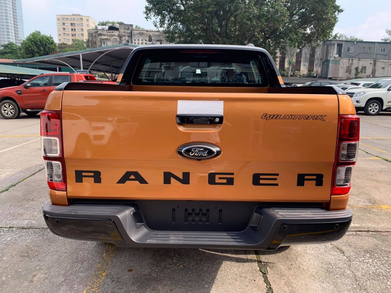 Ford Ranger Wildtrak 2021 về Việt Nam, bị cắt đi nhiều trang bị an toàn