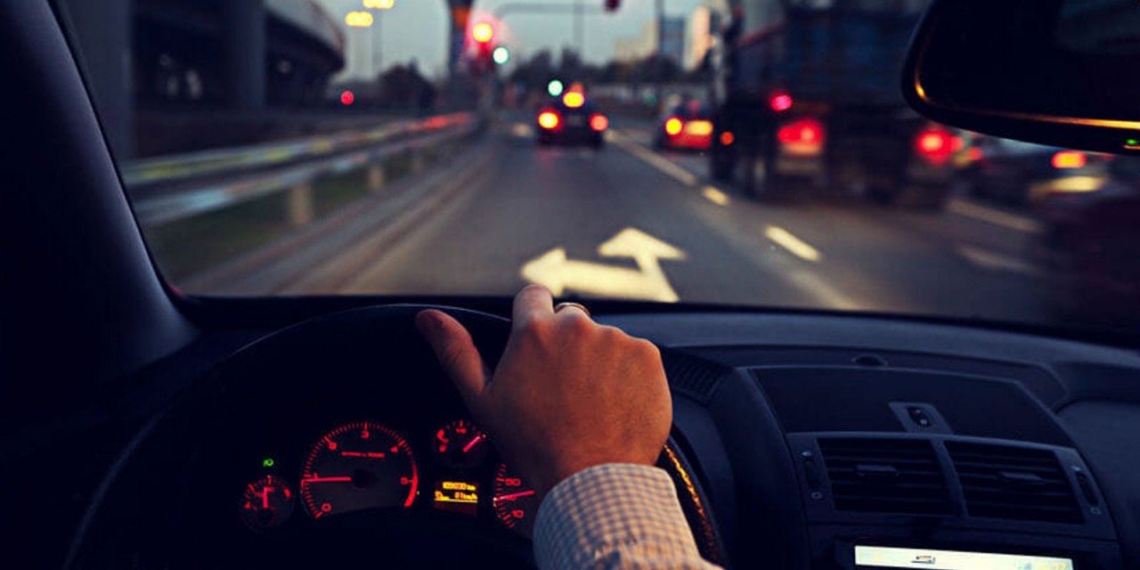 7 lời khuyên giúp bạn lái xe ban đêm an toàn hơn | Suzuki Wagon Club - Niềm đam mê giản dị