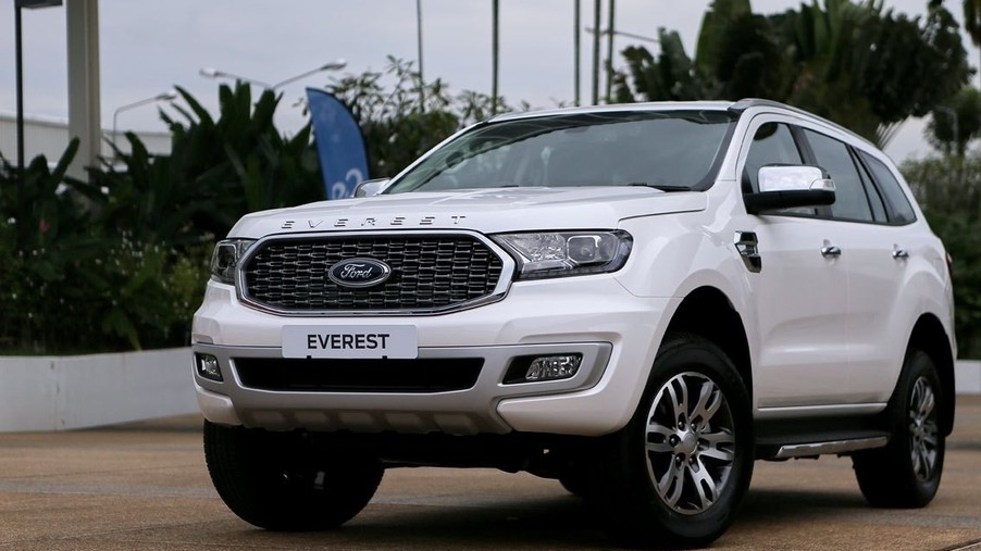 Đại lý mạnh tay giảm giá 50 triệu đồng cho Ford Everest Titanium